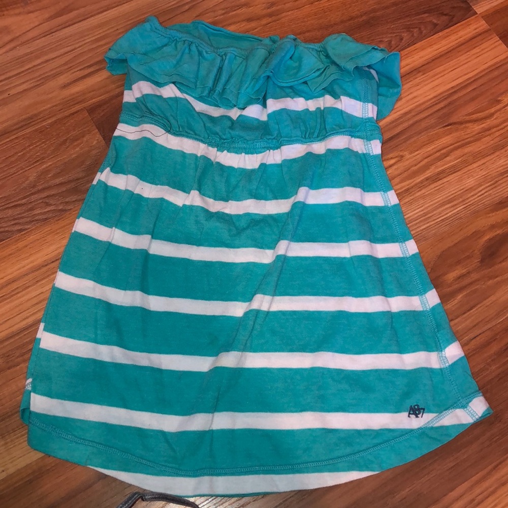 Strapless top